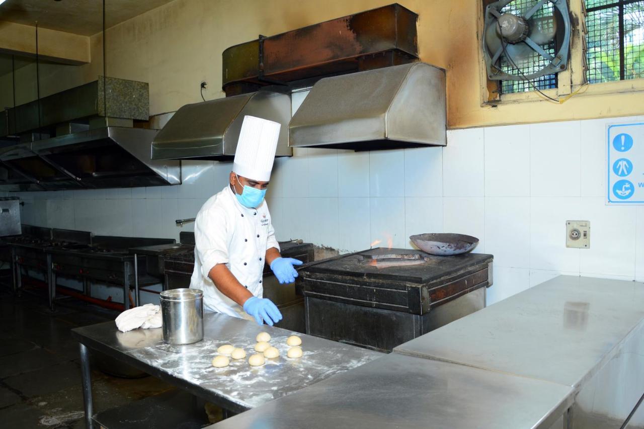 Vijayshree Resort, Hampi Exteriör bild