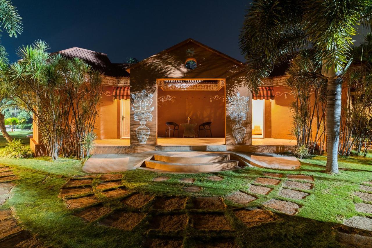 Vijayshree Resort, Hampi Exteriör bild