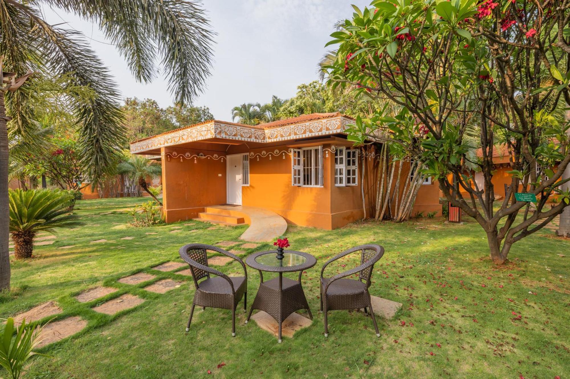 Vijayshree Resort, Hampi Exteriör bild