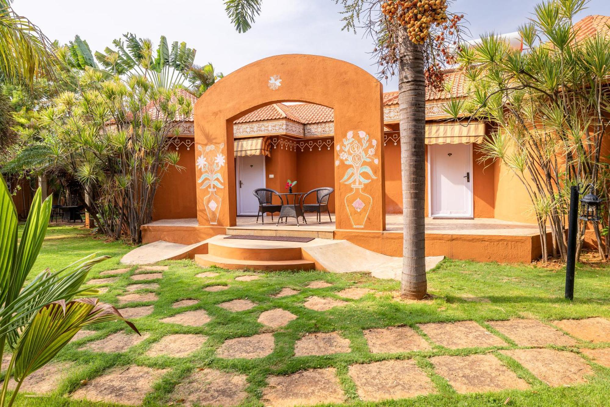 Vijayshree Resort, Hampi Exteriör bild